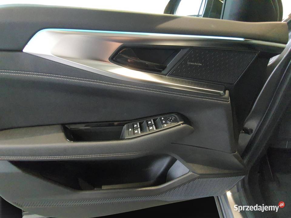 Austral 12 ETech Full Hybrid 200 Iconic MMT ESP