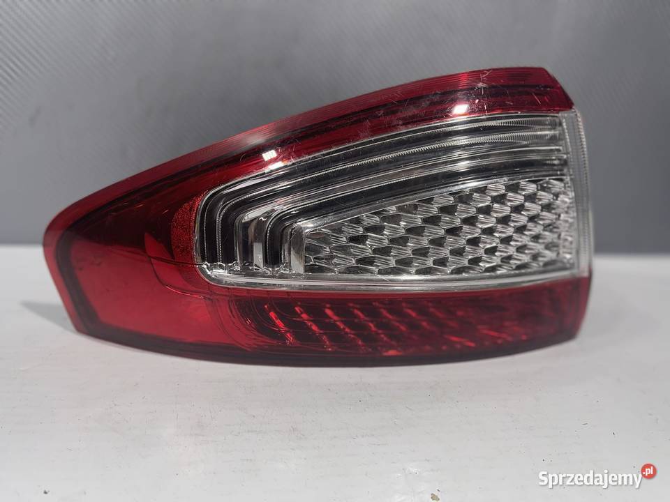 FORD MONDEO MK4 LIFT SEDAN LEWA LAMPA TYŁ Ostroróg