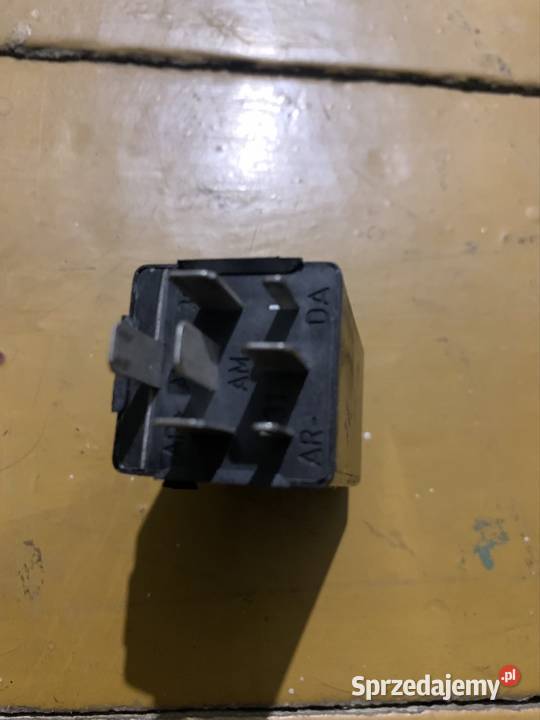 BMW e32 e34 przekaźnik 1378371 moduł regulacji osobowe Mszana