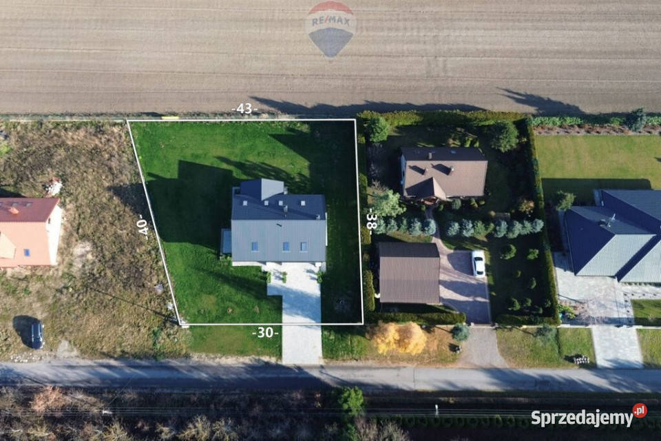 Dom 282m2 Bronisławów k Bożej Woli Sprzedaż