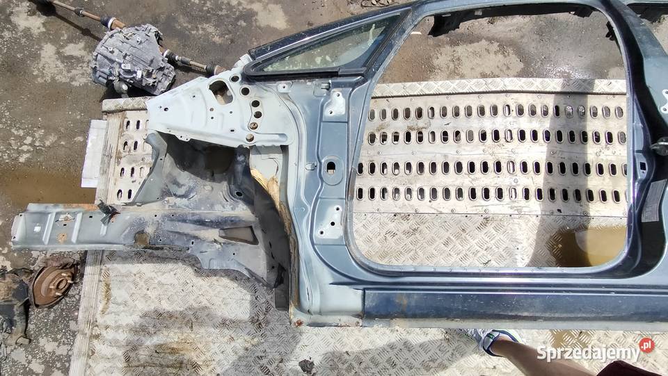 Lewa Ćwiartka Mitsubishi Colt osobowe Dębowiec