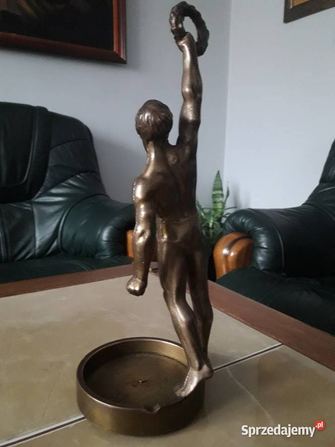 Statuetka olimpijczyk z mosiądzu PRL Janów Lubelski