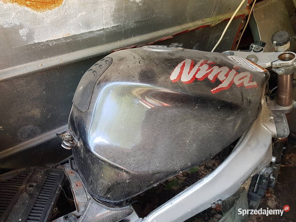 Kawasaki ninja Zx7r części Rzeszów