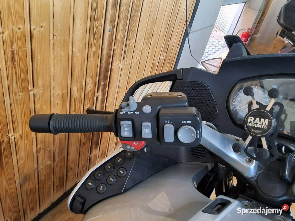 BMW R 1200 RT piękny motocykl BMW R 1200 RT Stare Miasto