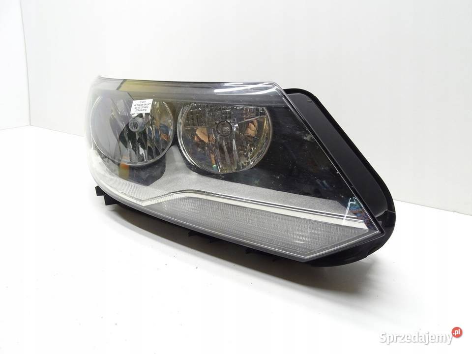 LAMPA REFLEKTOR PRAWA PRAWY PRZÓD PRZEDNIA VW