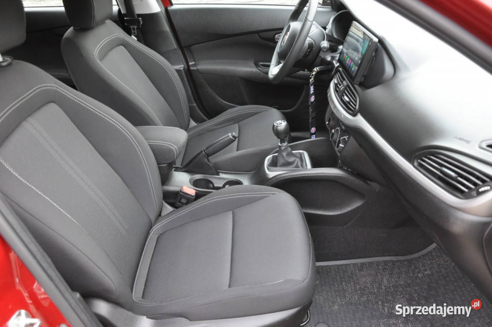Fiat Tipo 14 95 hatchback LED Navi Kamera Tipo