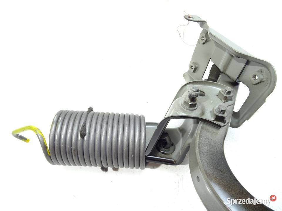 ZAWIAS KLAPY TYŁ PRAWY LEXUS RC SportowyCoupe