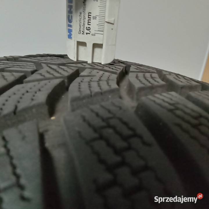 Opony Zimowe 17 Dunlop 21550r17 Bieżnik 75mm Gliwice