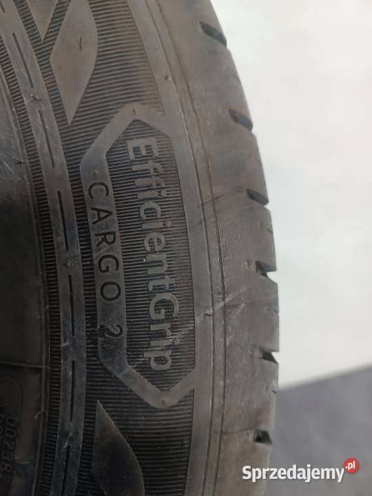Opony Goodyear EfficientGrip Cargo 2 lato Samochodowe sprzedam