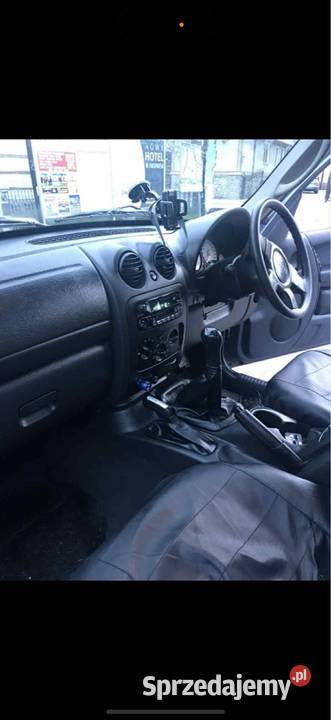 Jeep Cherokee Liberrty Sport 25 Crd Hak 4X4