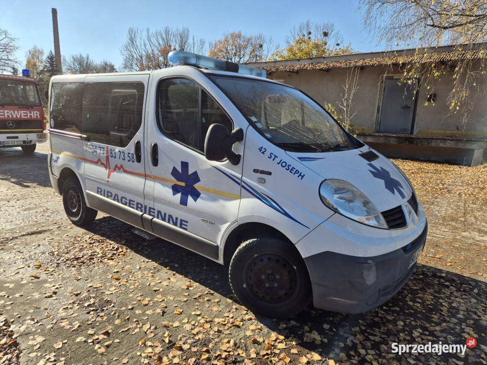 Ambulans karetka RENAULT Trafic 20 dCi 115 2011 Rok produkcji 2011 śląskie Grodziec