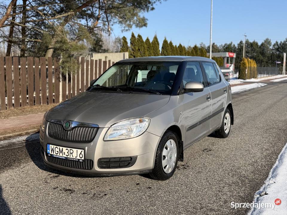 Skoda Fabia 14 MPi 2009r 142000 Grodzisk Mazowiecki