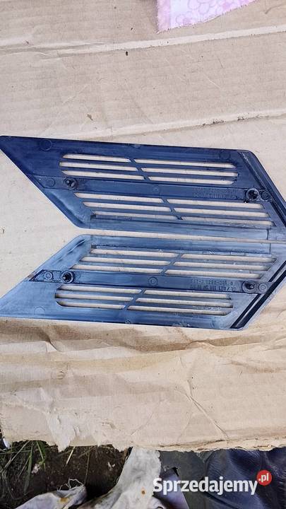 Oryginalna kratka wentylacyjna Fiat 126 p podkarpackie Nowa Dęba