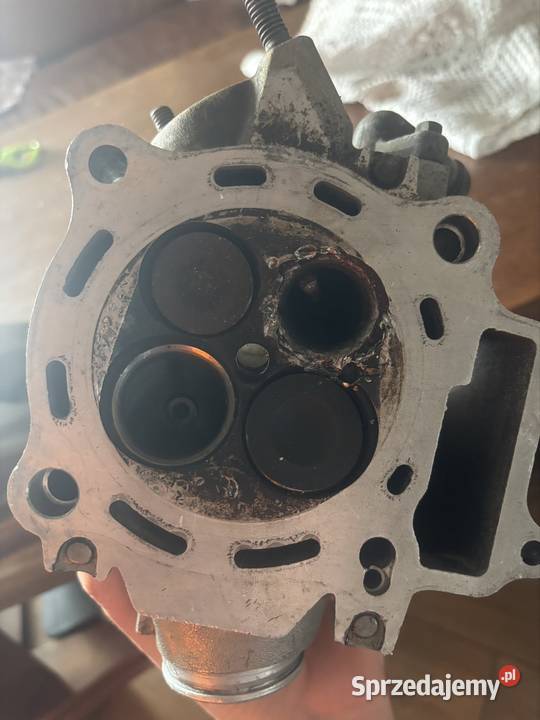 Sprzedam głowicę Yzf 250 i crf250 Opatów