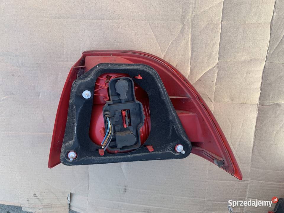 Lampa tył tylna lewa karoseria sedan Saab 95 95 Szczecin