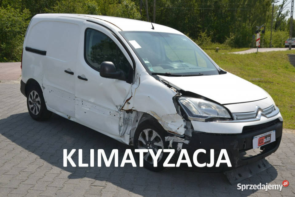 Citroen Berlingo 16HDI 90 DOSTAWCZY radio uszkodzony