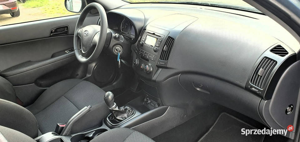 Hyundai i30 zadbane auto Piękny turkusowy wspomaganie kierownicy śląskie Przyszowice sprzedam