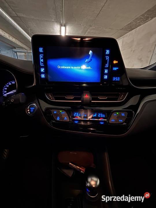 Toyota CHR 18 Hybrid Rzeszów