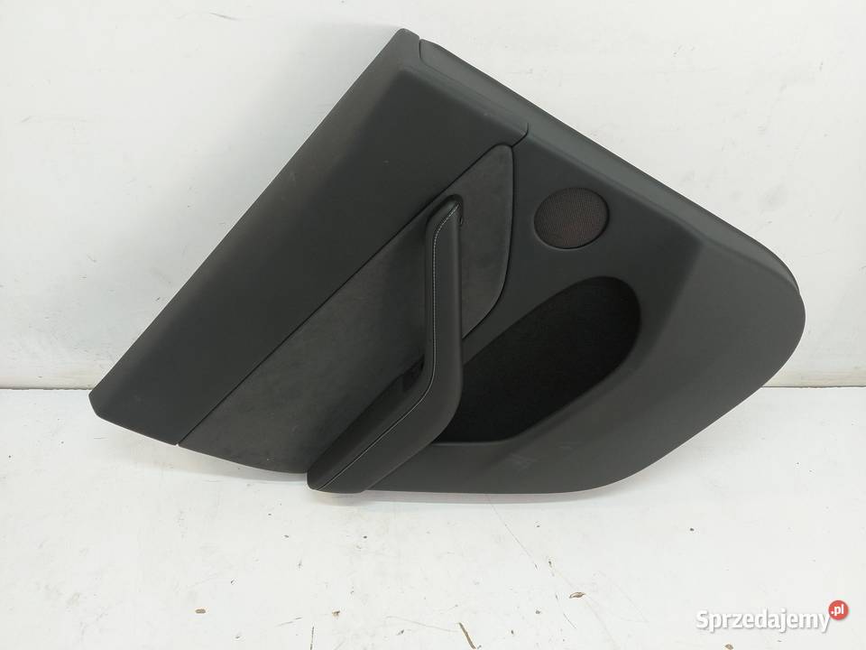 TESLA MODEL Y 2024r TAPICERKA BOCZEK DRZWI LEWY osobowe
