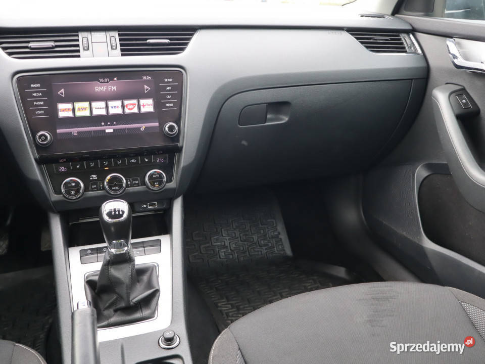 Skoda Octavia 15 TSI podgrzewane fotele Motoryzacja Piaseczno
