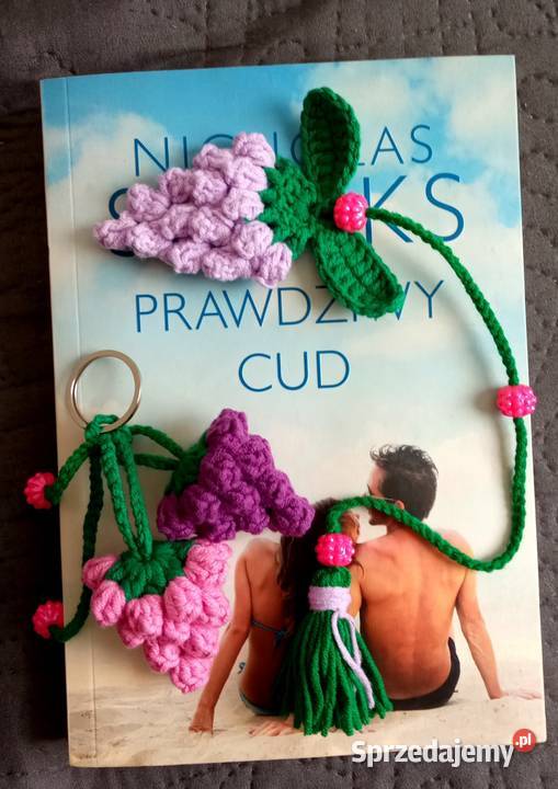 Winogrona wykonane na szydełku brelok zakładka Łask