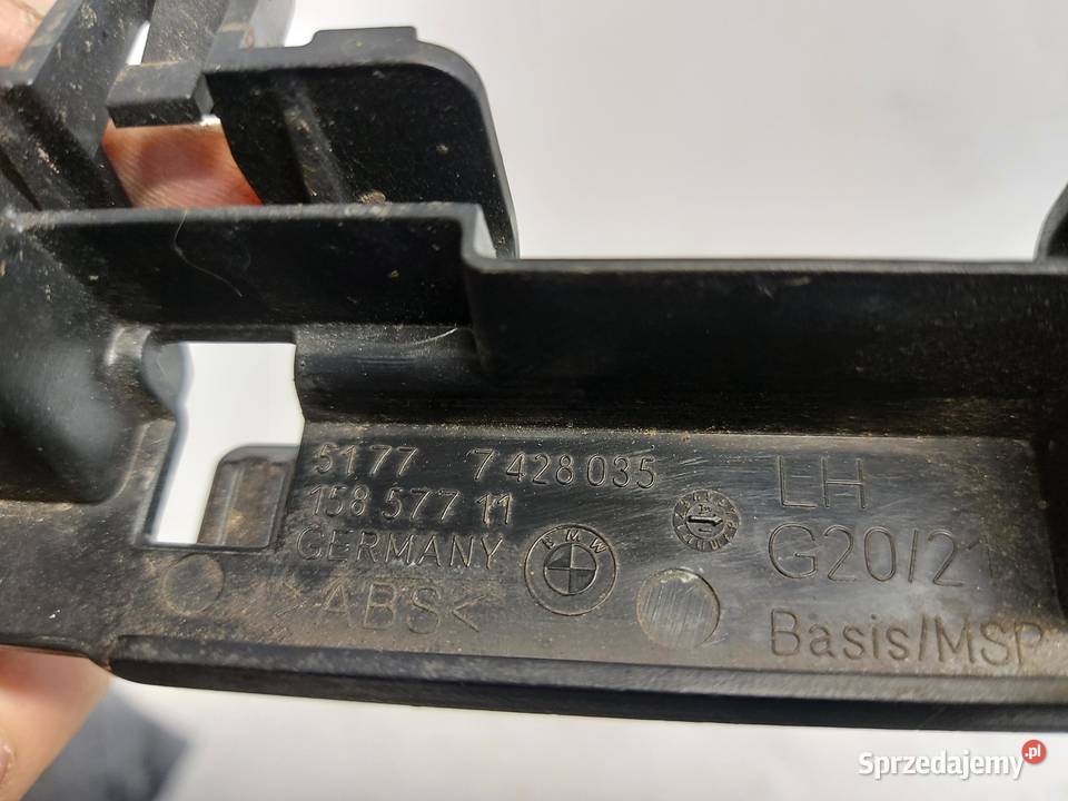 BMW G21 G20 Kombi 330e Mocowanie ślizg lewy osobowe Błotniki