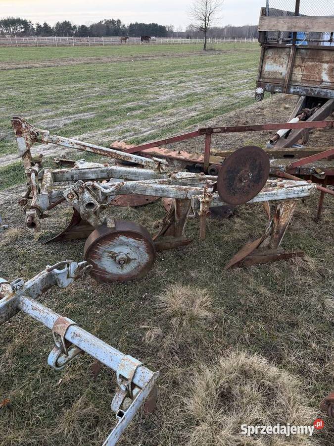 Pługi 3 skibowe Mąkosy Nowe