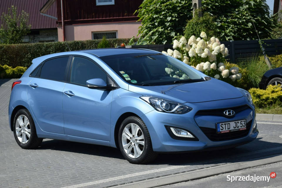 Hyundai i30 14B Klimatronik 99 Sprowadzony niebieski Majdan Sieniawski