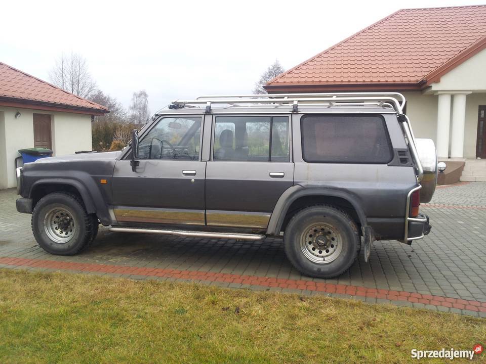 Nissan Patrol GR Y60 LONG 7 osób hak Garbów