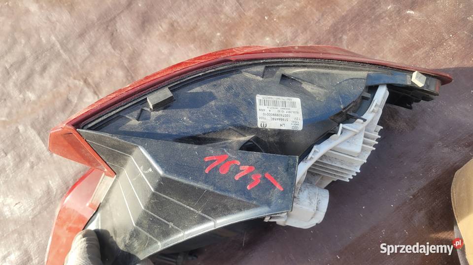 FIAT TIPO SEDAN 2 II 15 LAMPA LEWY TYL TYLNA osobowe Ruda Śląska sprzedam