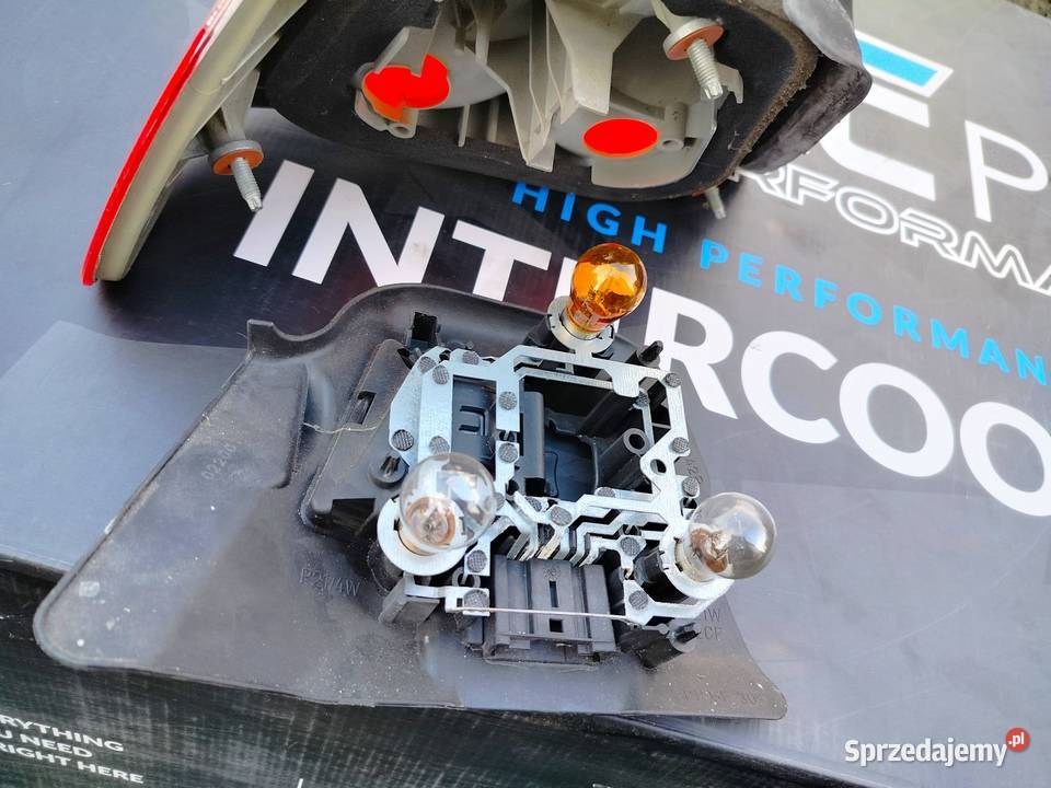 bmw e46 cabrio tylna prawa lampaidealna Oświetlenie łódzkie Aleksandrów Łódzki sprzedam