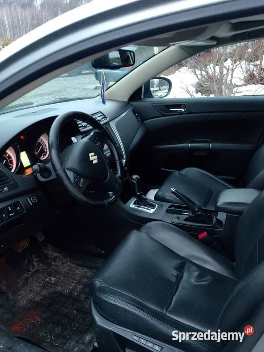 Sprzedam Suzuki kizashi Uszkodzony silnik podkarpackie Wojaszówka