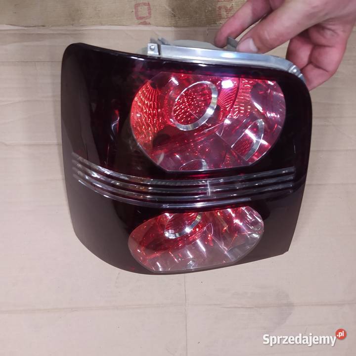 Lampa lewa tył VW Touran lift Sokołów Podlaski sprzedam