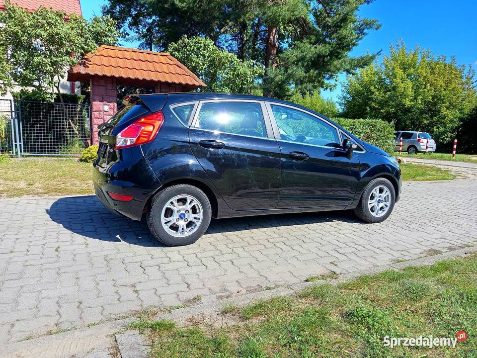 Ford Fiesta w wersji TITANIUM 2014r 16 tdci95 bluetooth
