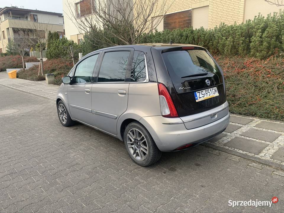 Lancia Musa 14 benzyna automat skóry alufelgi Rok produkcji 2010 Szczecin