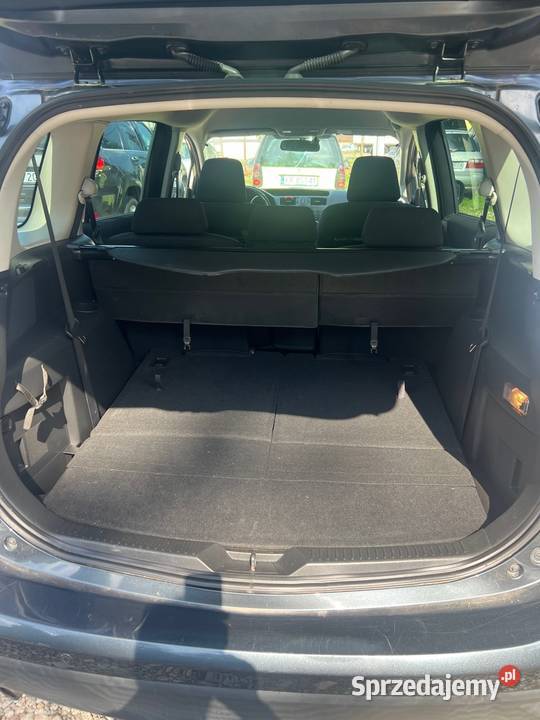 Mazda5 z Polskiego Salonu 5 Warszawa sprzedam