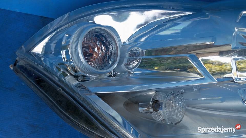 LAMPA PRAWY PRZÓD EU XENON MERCEDES A KLASA W169 osobowe Nowy Tomyśl sprzedam