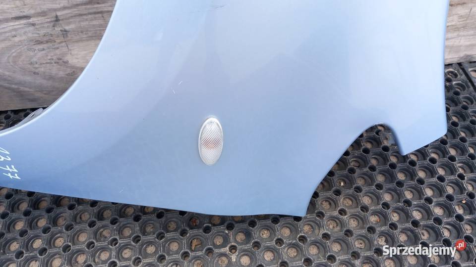 TOYOTA AURIS BŁOTNIK PRZÓD LEWY 8S1 Zbierkowo