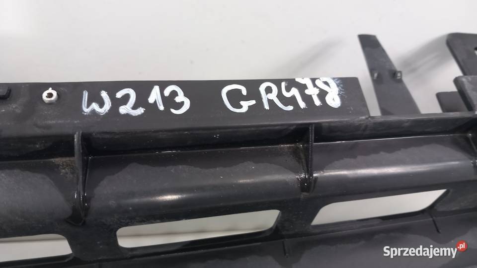 MERCEDES E KLASA W213 ATRAPA GRILL DIAMENT osobowe wielkopolskie Zbierkowo