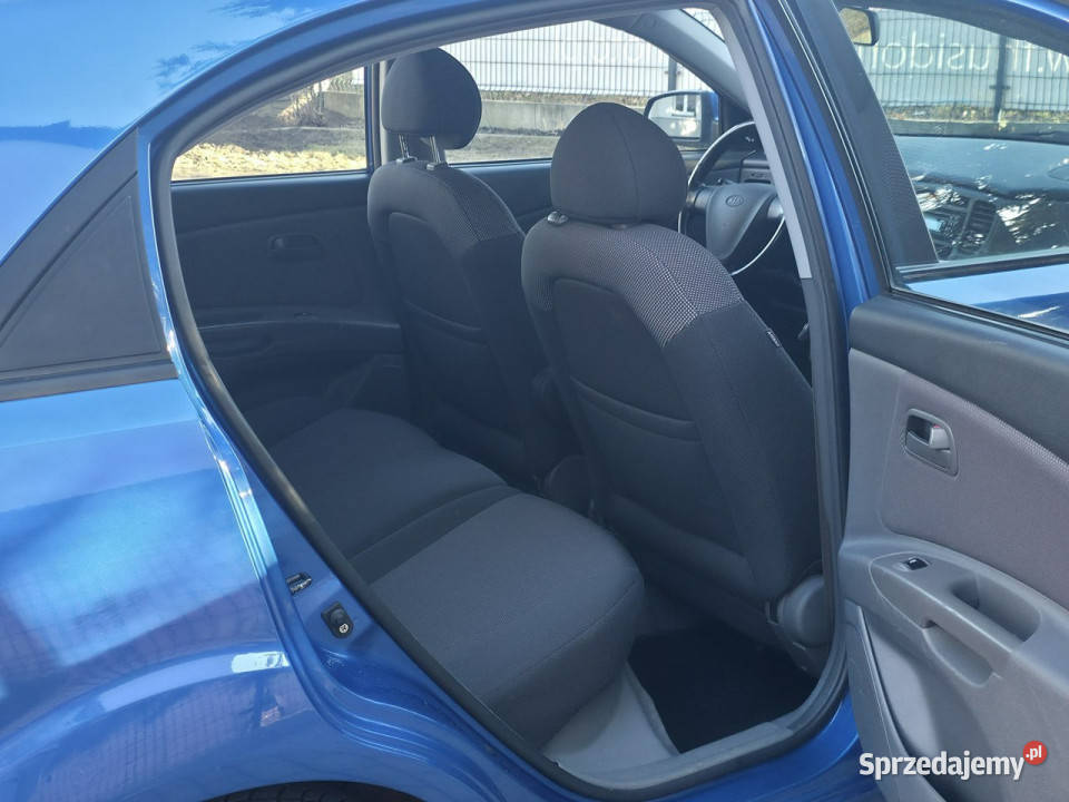 Kia Rio 14 Benzyna Serwisowany Gwarancja Bogate benzyna Piekoszów sprzedam