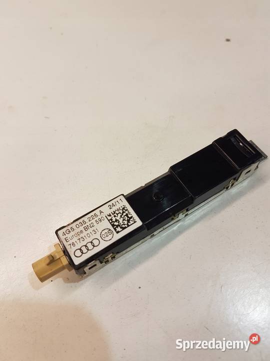 WZMACNIACZ ANTENOWY AUDI A6 C7 A7 4G5035225A osobowe śląskie sprzedam