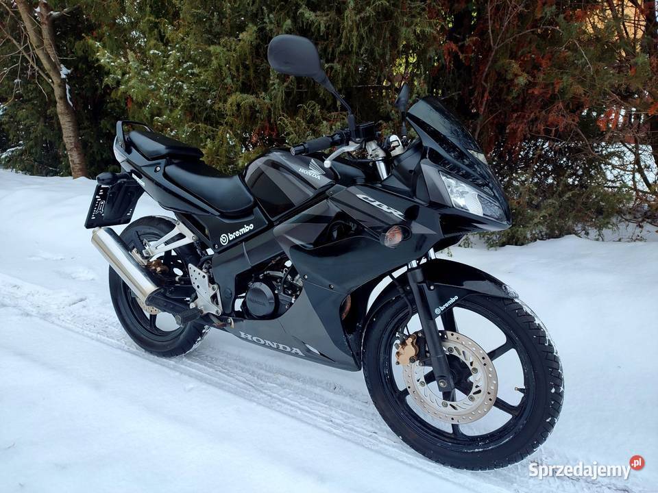 Honda CBR 125 R kat B A1 2008r 27 Transport Łuków
