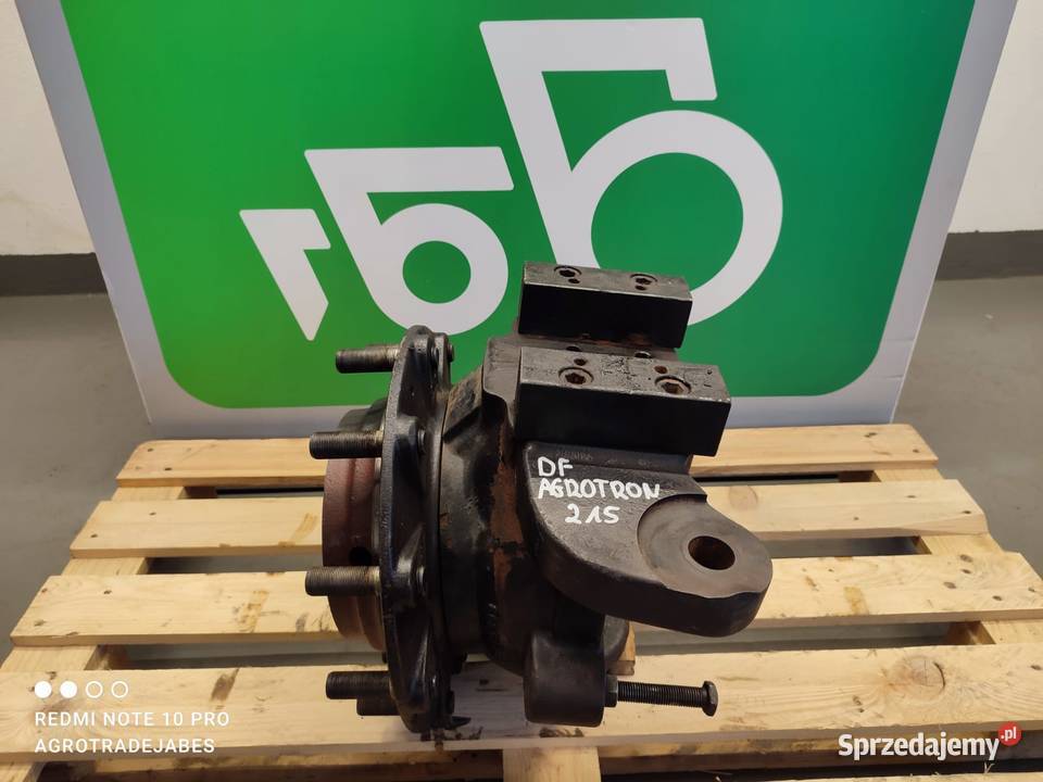 Zwrotnica 12635 Piasta 10608 Deutz fahr 215 Wilkowo