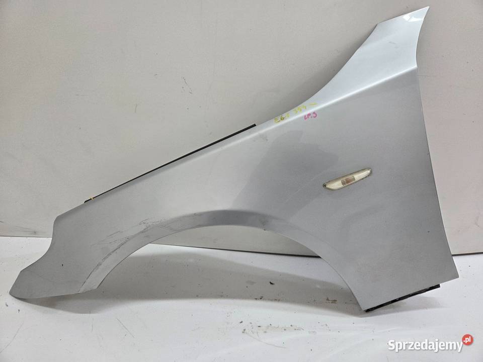 BMW E60 E61 BŁOTNIK LEWY PRZEDNI 3547 lubelskie Strzyżewice