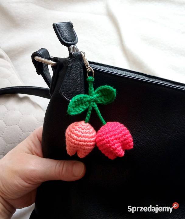 Tulipany wykonane na szydełku brelok