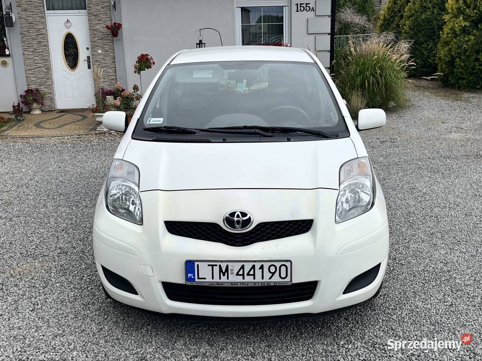 Toyota Yaris 10 Benzynka 2x KOŁA Klima Lubaczów