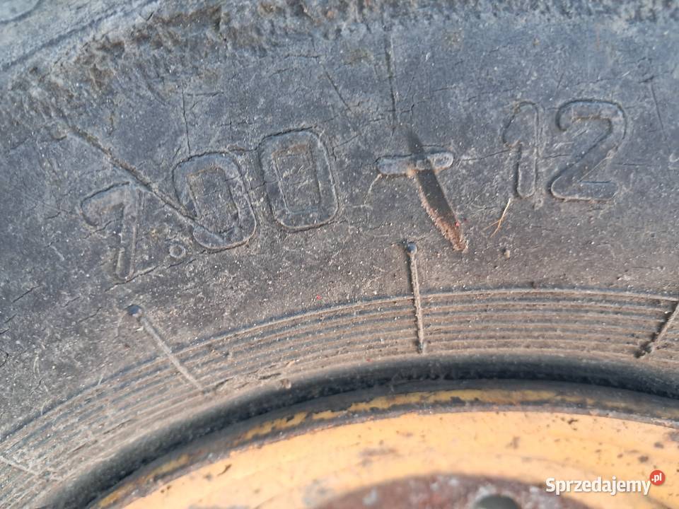 Kola opony 70012 kombajn Massey Ferguson 186187 Radom