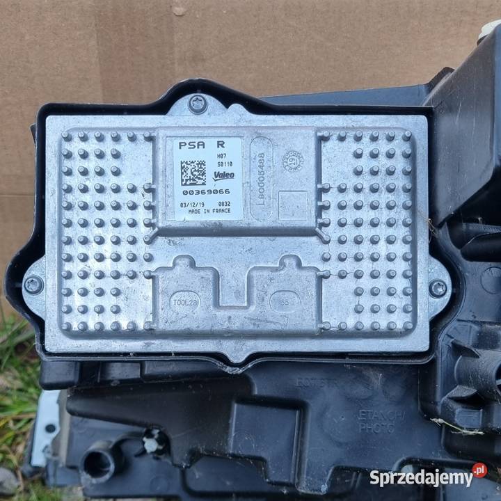 Moduł LED przetwornica Peugeot 00369066 R prawy Oświetlenie
