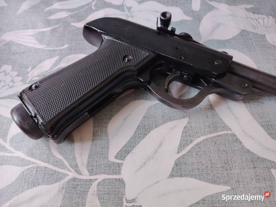 Wiatrówka pistolet łucznik wz70