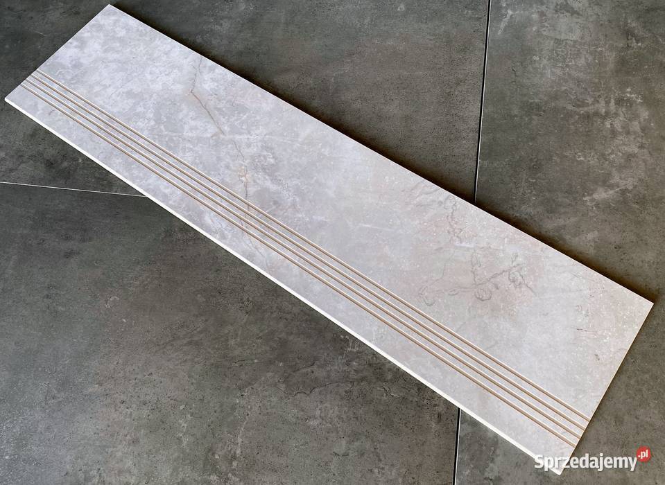 Marmurowe schody stopnica 120x30 WYSOKI POŁYSK